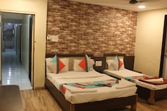 Hotel Mukesh Residency (Near Pune Railway Station), Pune