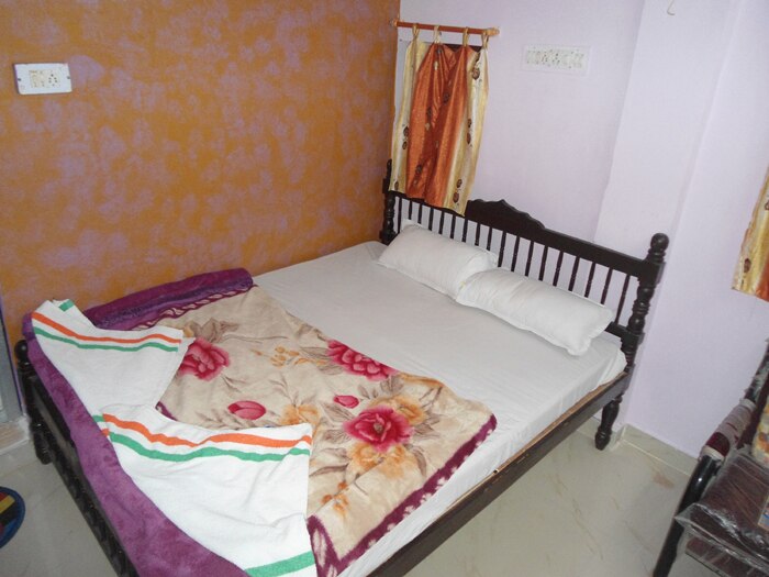 Tanu Guest House - Tap to explore photos