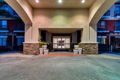 Holiday Inn Express Hotel & Suites Lake Elsinore, Tijuana