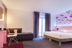 IBIS STYLES NANTES CENTRE GARE, Reze