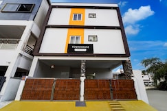 Super Townhouse Coimbatore International Airport Formerly MK Elegance Inn, Coimbatore