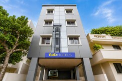 FabHotel Galaxy Apartment, Pune