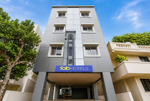 FabHotel Galaxy Apartment