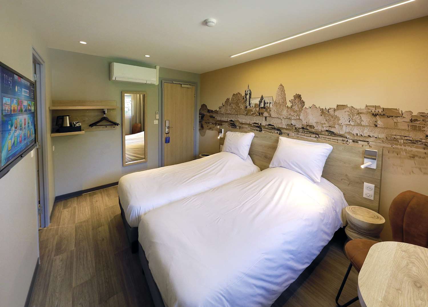 Sure Hotel by Best Western Dole - Tap to explore photos