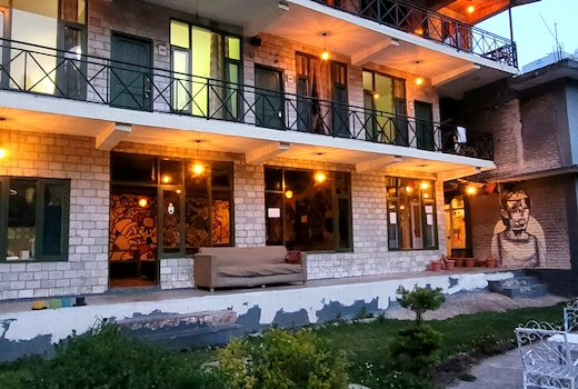 Auberge by Doghari
