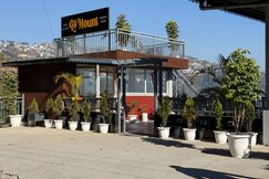 LaMount Boutique Stay, Vikasnagar