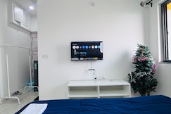 European Style Studio Apt in AmanoraPark town Pune, Pune