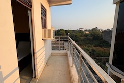 The Grand Plaza, Agra