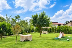 Nexa Petal Family Suite 1BR Jeolikote By Homeyhuts, Nainital