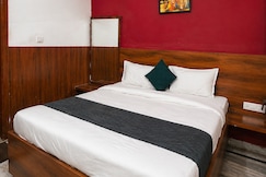 Hotel Rudra I Affordable Rooms, Varanasi