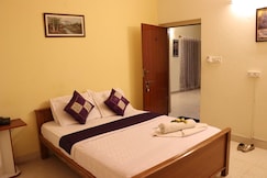Shri Annapuneshwari Service Apartment, Bangalore