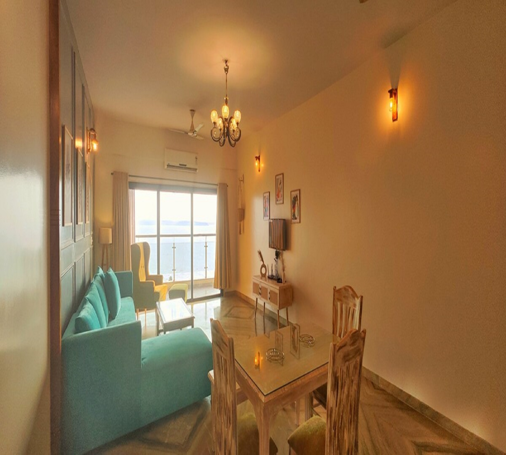 Charming Seaview 2 Bhk apartment in Dona Paula - Tap to explore photos