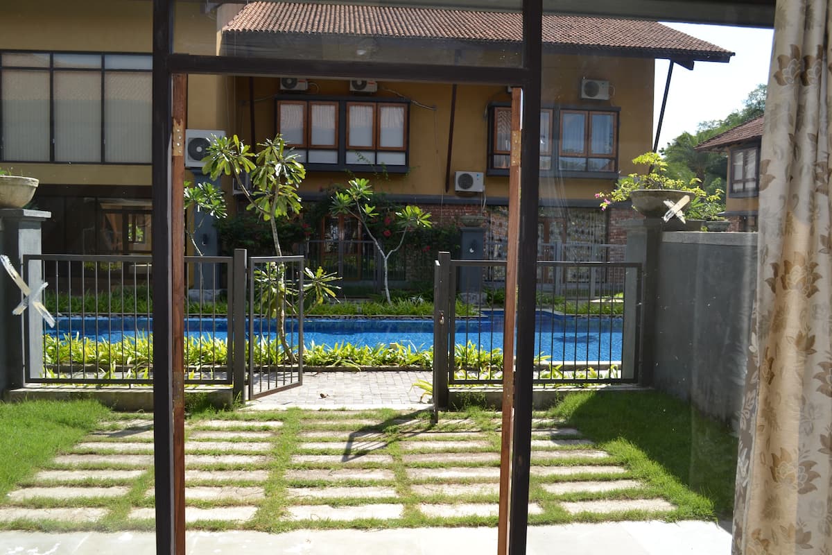 Luxury Villa Ganga Kutir Residency - Tap to explore photos