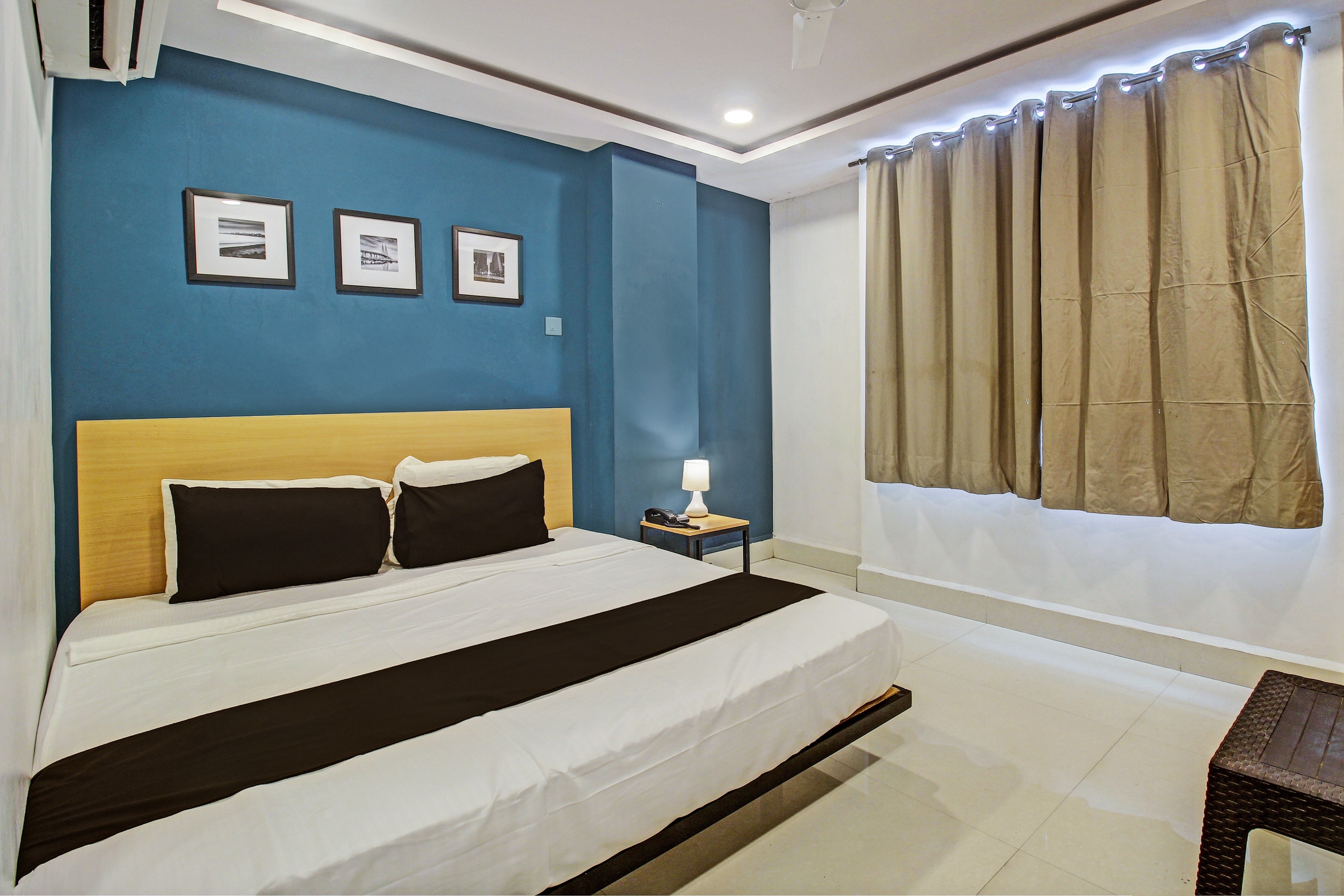 Super Hotel O Qualia Miyapur - Tap to explore photos