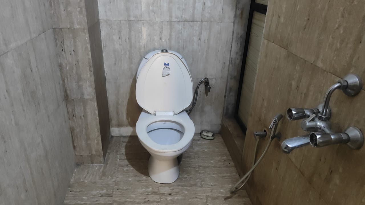 Thyrocare guest house Kamothe - Tap to explore photos
