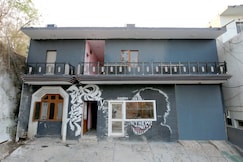 Hotel O by OYO White House, Jabalpur