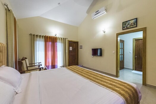 The Grand Leoney Resort