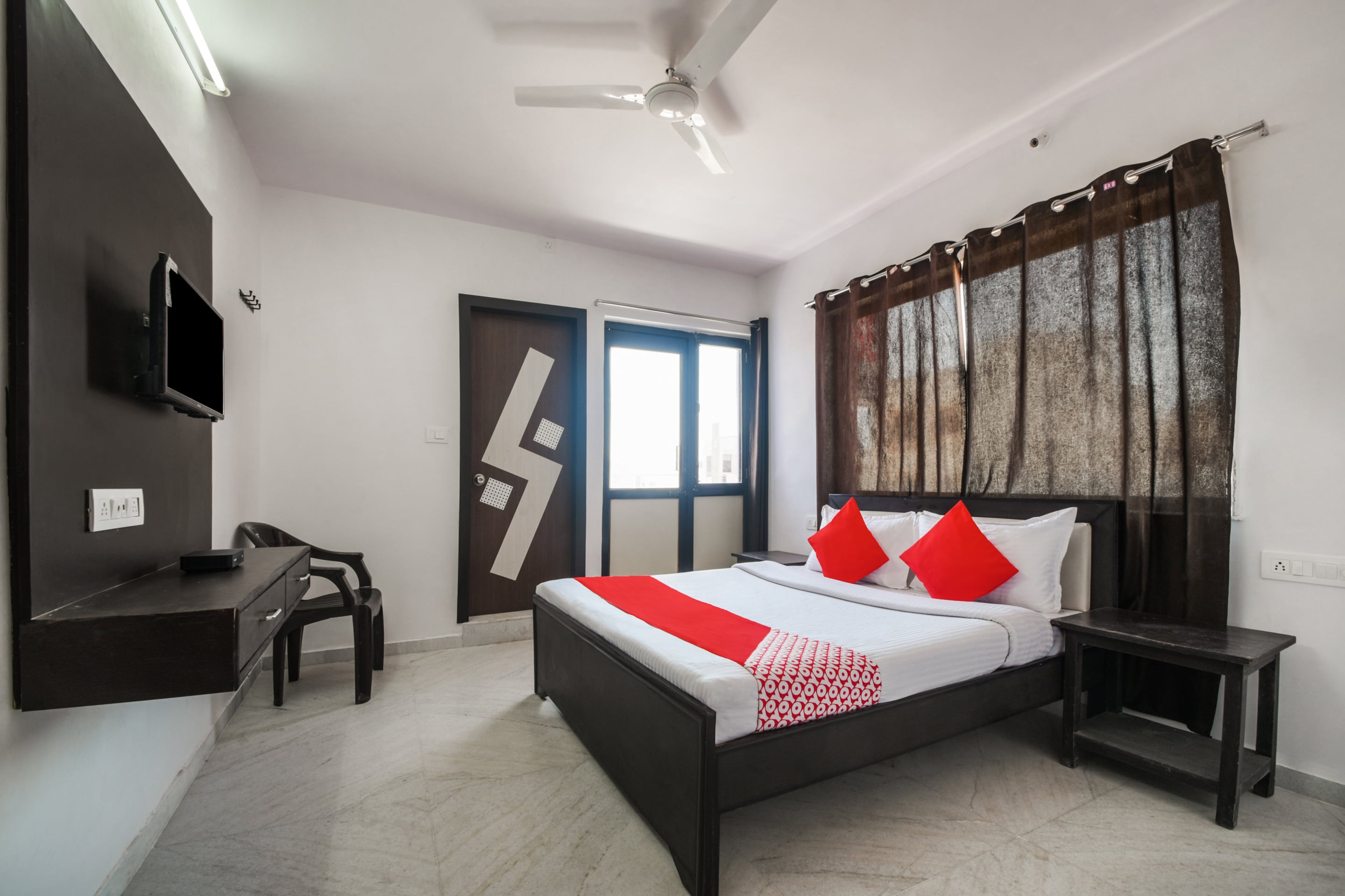 Hotel O Shiv Sagar Haveli - Tap to explore photos