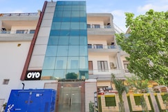 Super Collection O Kiara Guest House, Lucknow