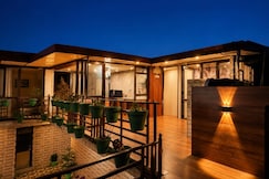 Aroha Hills 2BHK Mountain Retreat in Dharamshala, Dharamshala