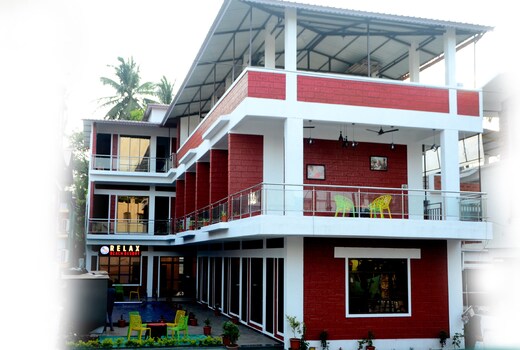 Relax Beach Resort