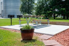 Super 8 by Wyndham Pella, Mahaska