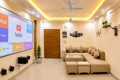 Luxurious Flat in Tapovan with private mini Cinema, Rishikesh