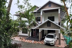 Cherry Blossom Munnar 2 Bedroom Homestay, Munnar