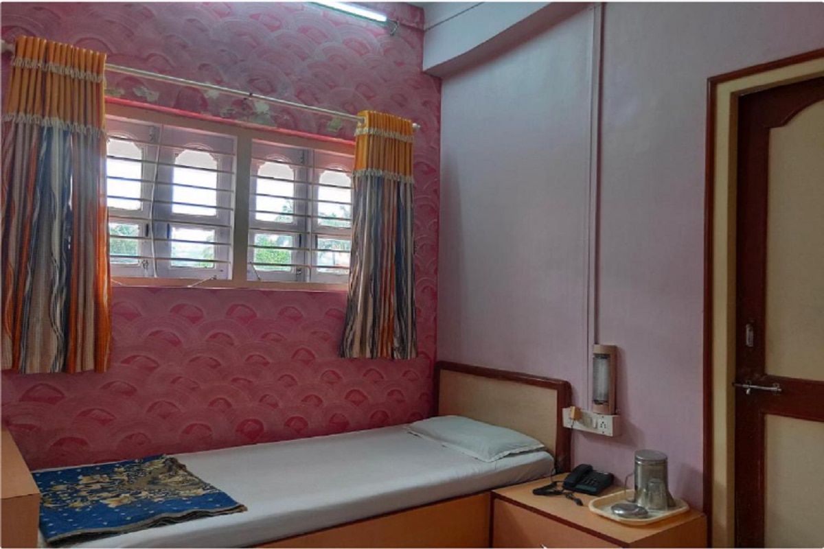 Hotel Ayodhya