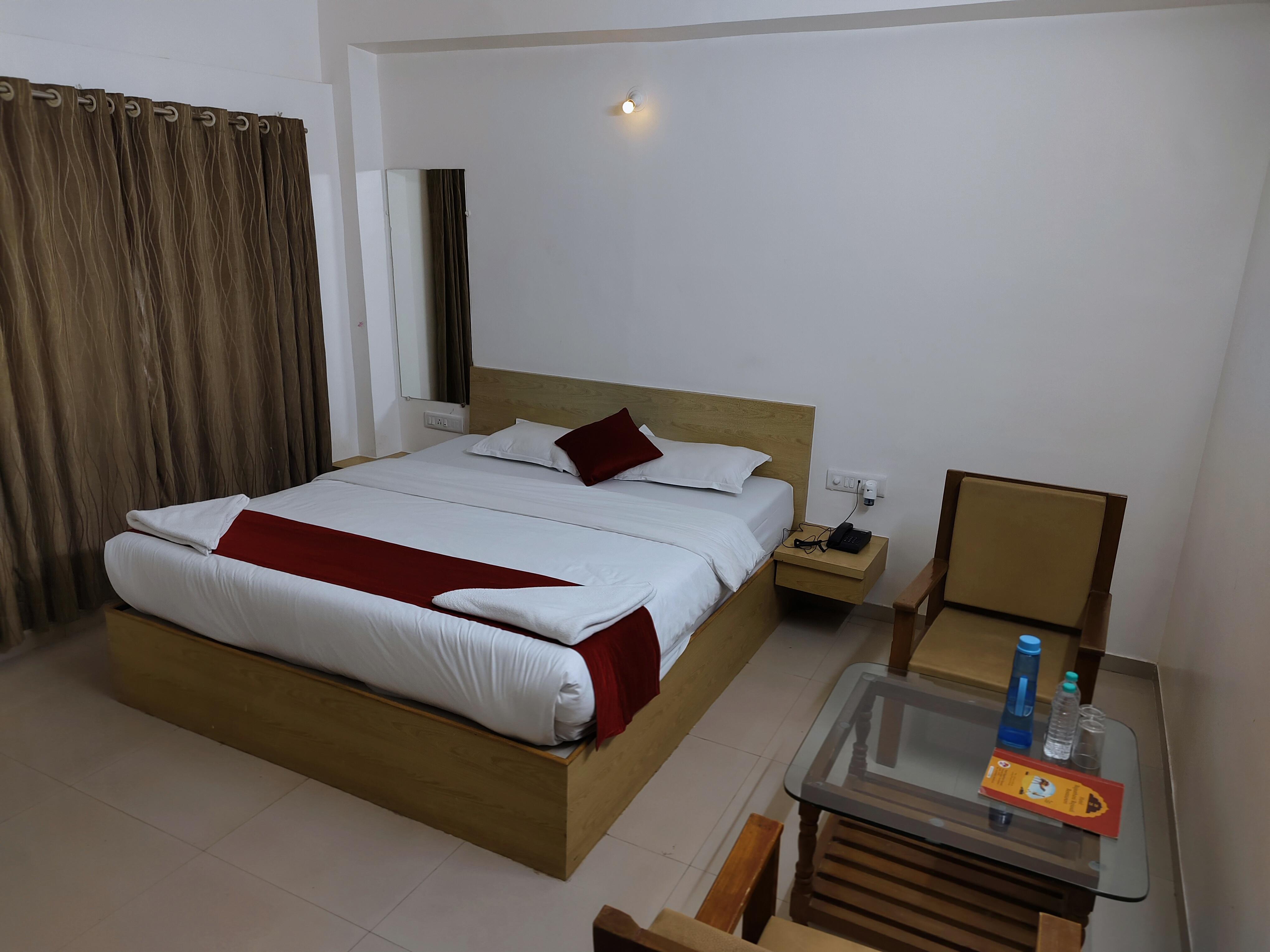 Rajasthani Rajwadi Hotel & Restaurant 4