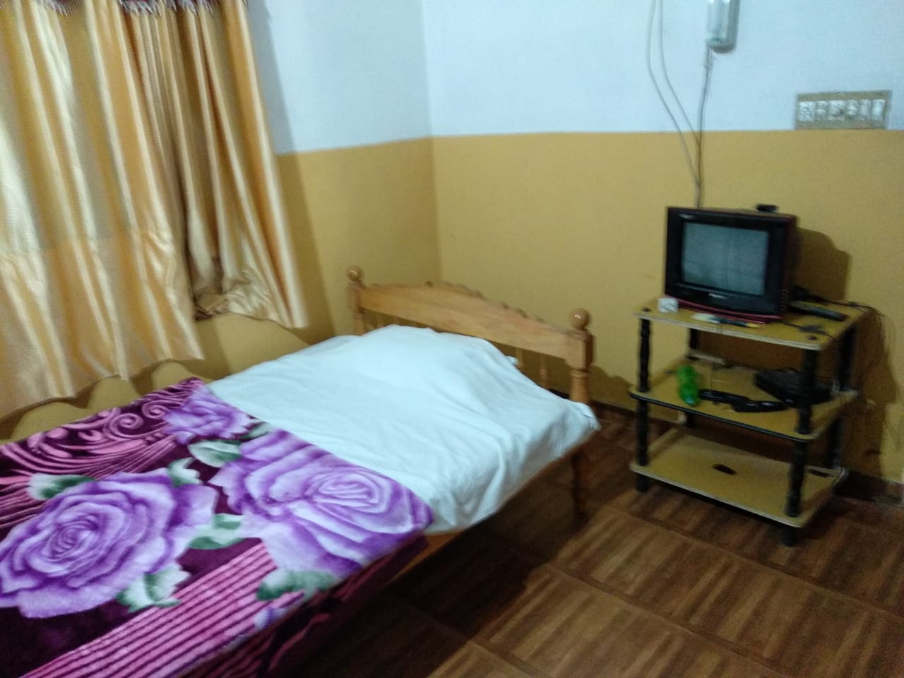 Myna Homestay - Tap to explore photos