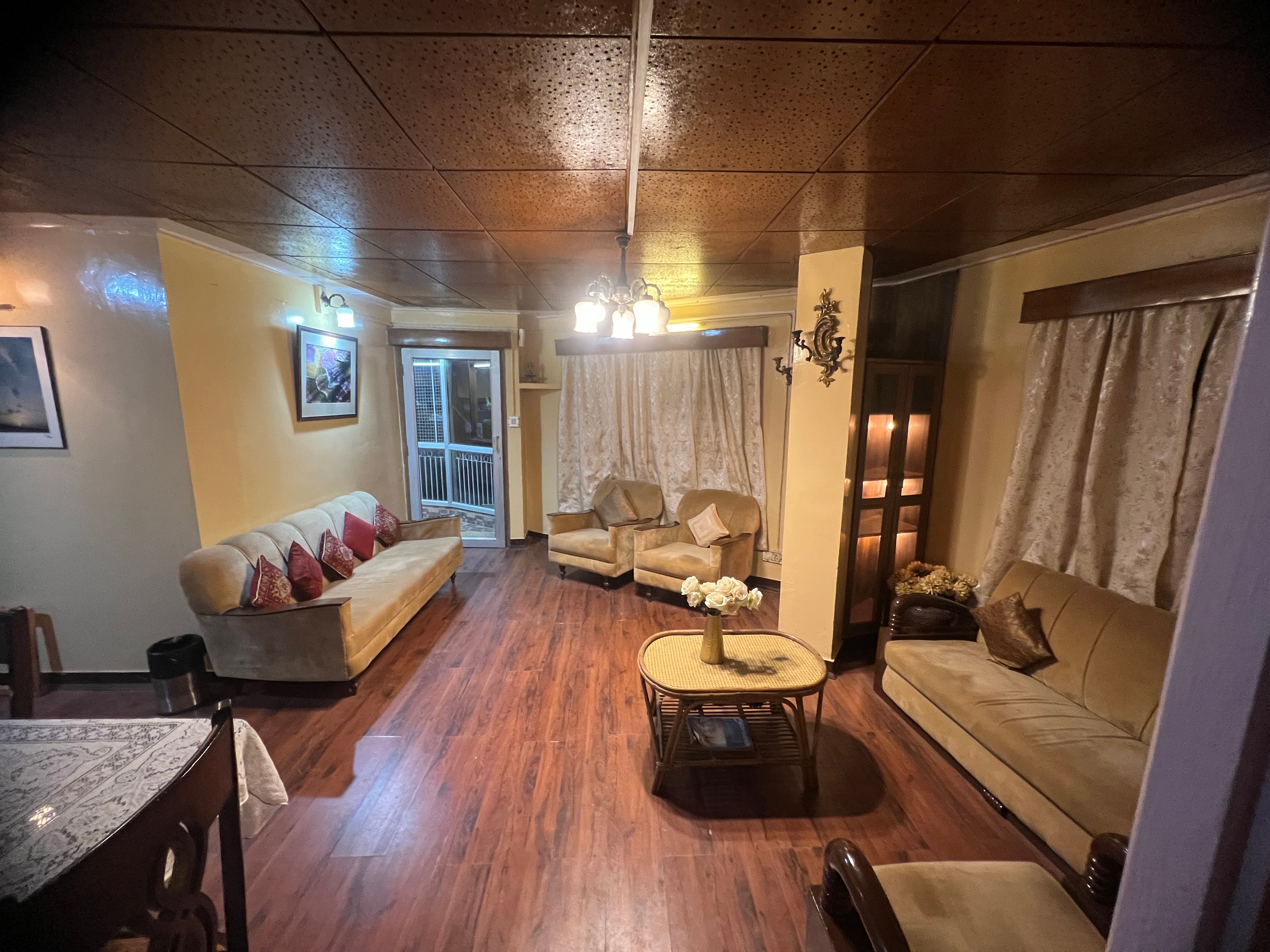 NANI HOUSE,THE MALL ROAD,SHIMLA - Tap to explore photos