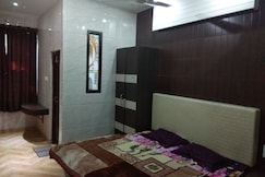 Hotel Holy City Paradises Inn