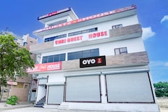 Hotel O NRI Guest House, Mohali