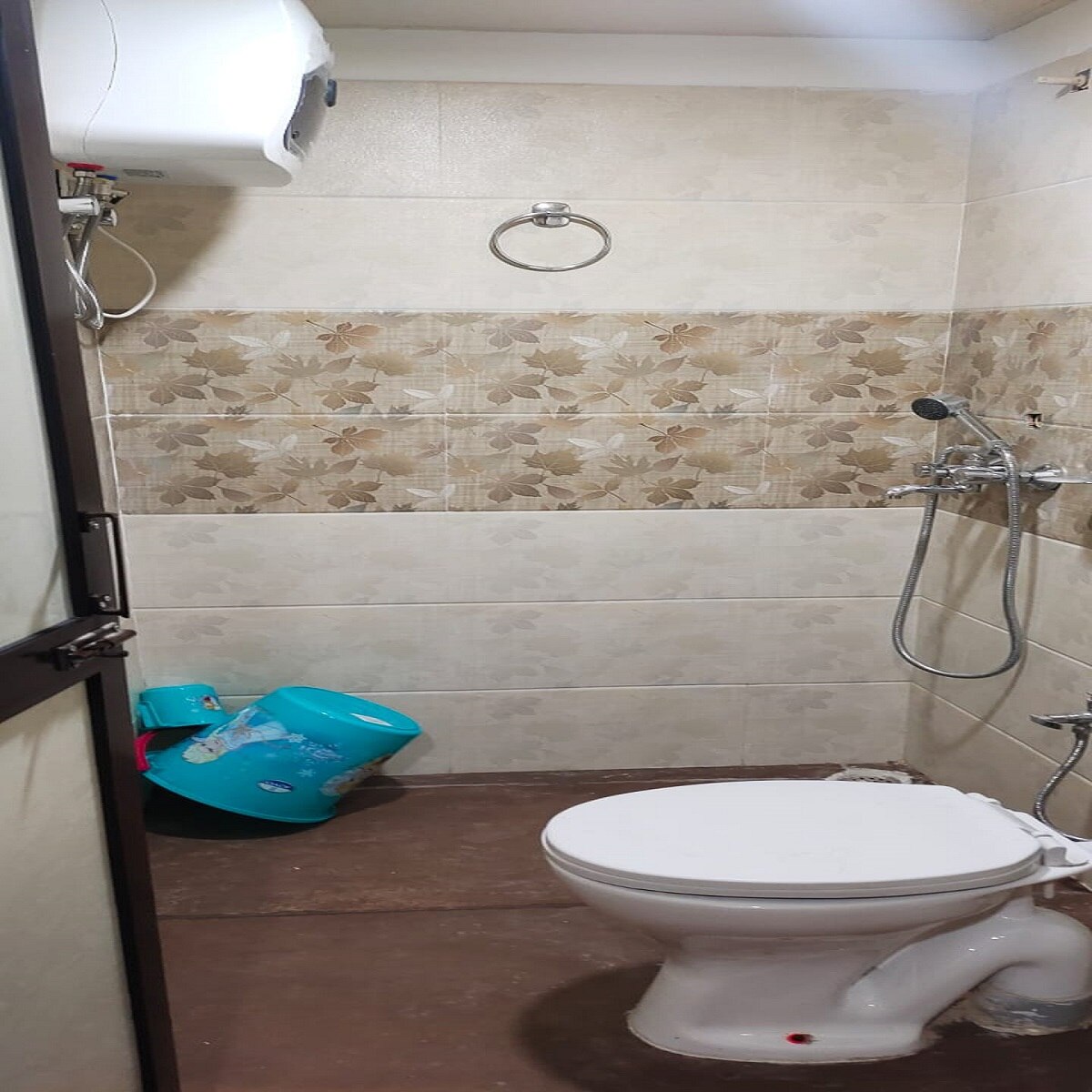 Jains Homestay - Tap to explore photos