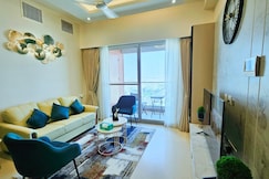 OMR Vista   High floor luxury stay close to WTC, Chennai
