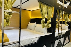 Yatri Fort Inn Cabins and Luxury Beds, Mumbai