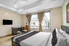 Super Townhouse All In One, Kolkata