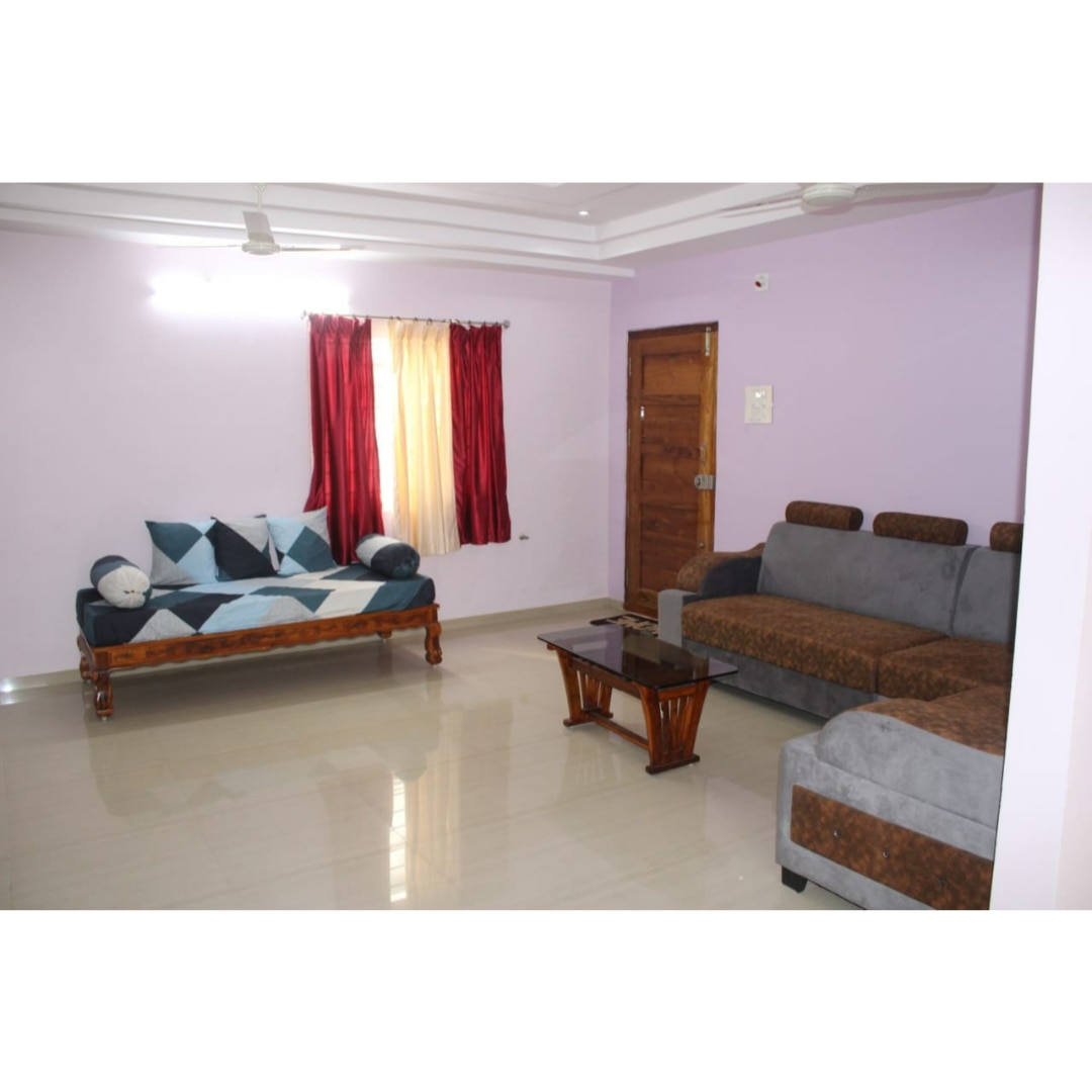 Aruna Palace Service Apartments - Tap to explore photos
