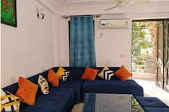 EAST OF KAILASH,3BR,PARKING,40Mbps,WASHER,KITCHEN, Delhi