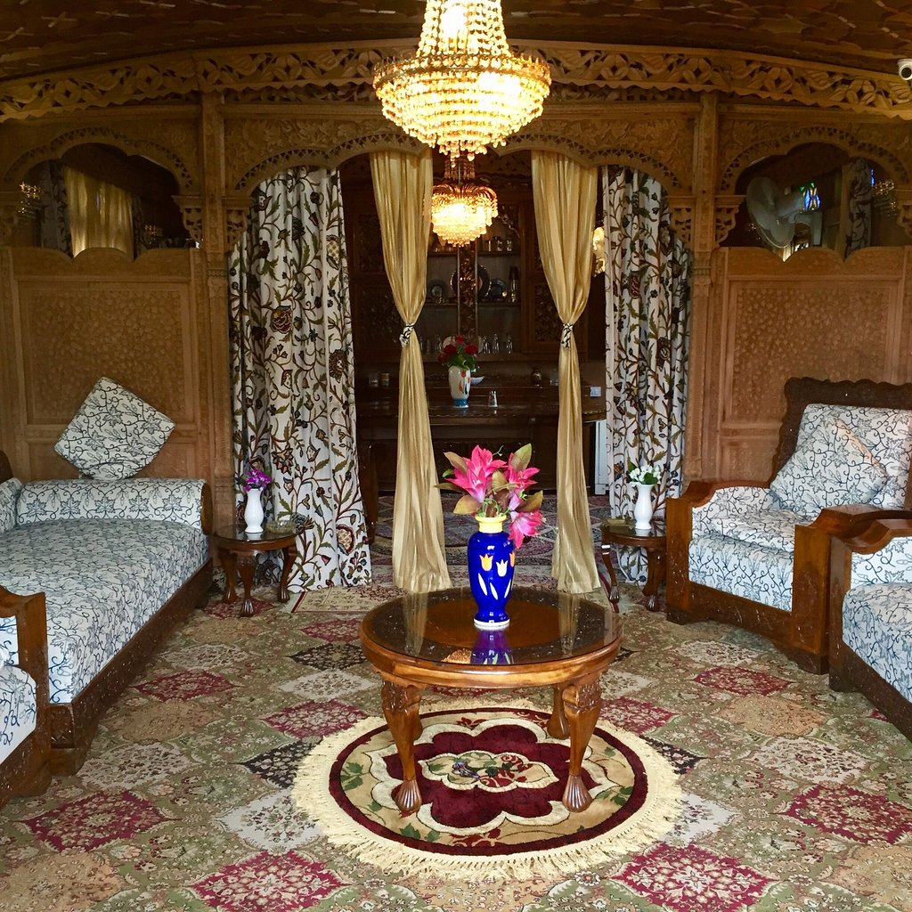 Houseboat Nazira Palace - Tap to explore photos