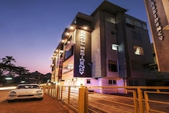 Rahul Residency | Rooms with Wi-Fi, Mangalore