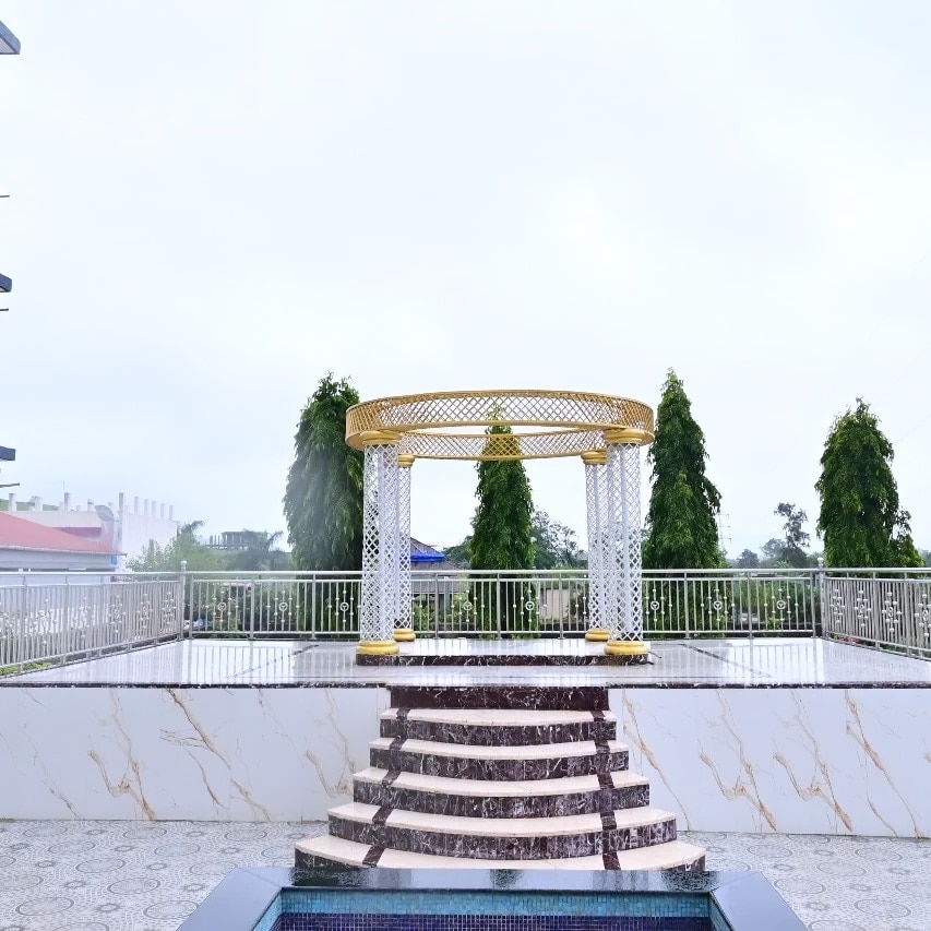 VEDIKA GARDEN - Tap to explore photos