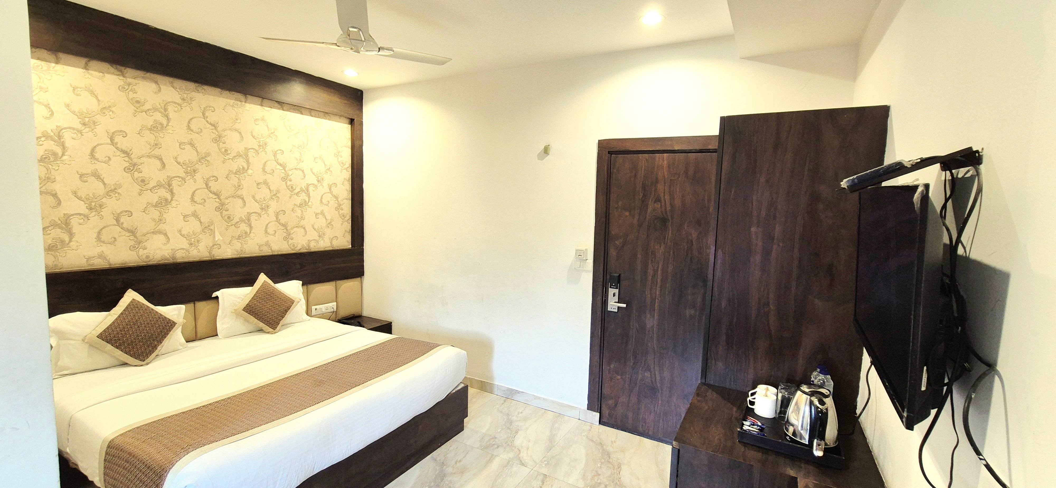 La Savanna by DL Hotels & Resorts - Tap to explore photos