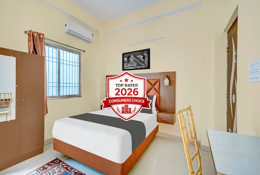 Super Townhouse Anisabad Near Mahavir Sansthan