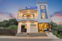 FabHotel Lotus, Agra