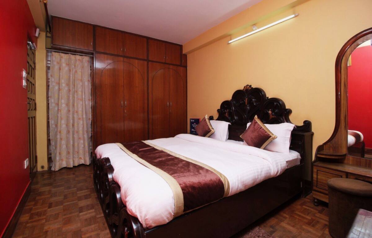 Spacious room in nainital - Tap to explore photos