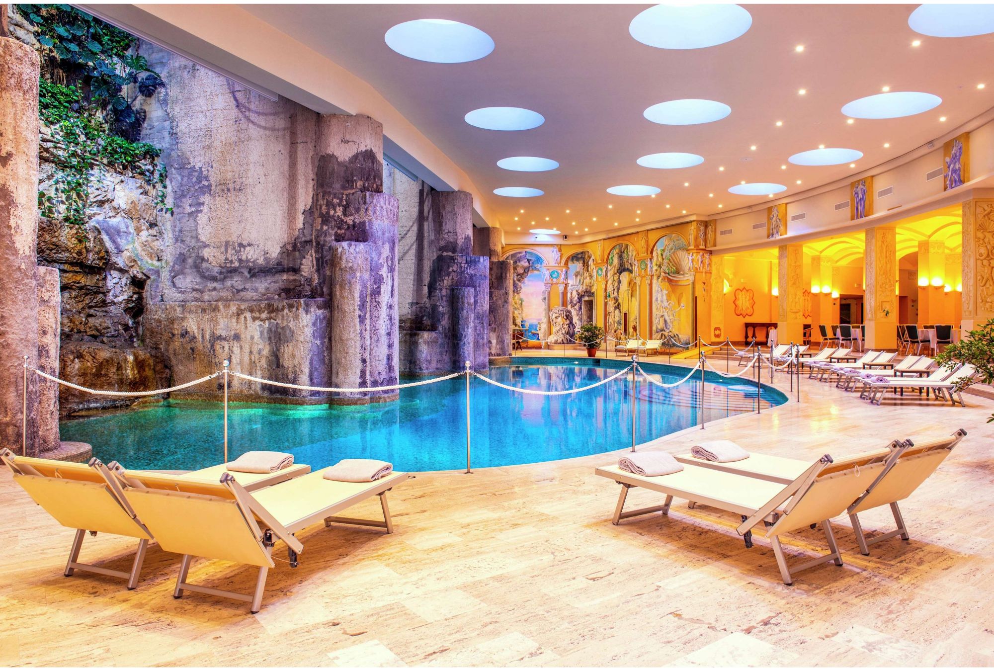 Hilton Sorrento Palace - Tap to explore photos