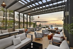 Embassy Suites by Hilton Dubai Business Bay, دبى