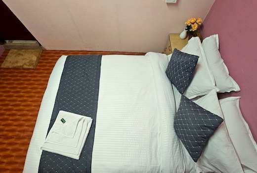 Cafe And Stays Darjeeling